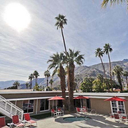 Bearfoot Inn - Clothing Optional Hotel For Gay Men Palm Springs Buitenkant foto